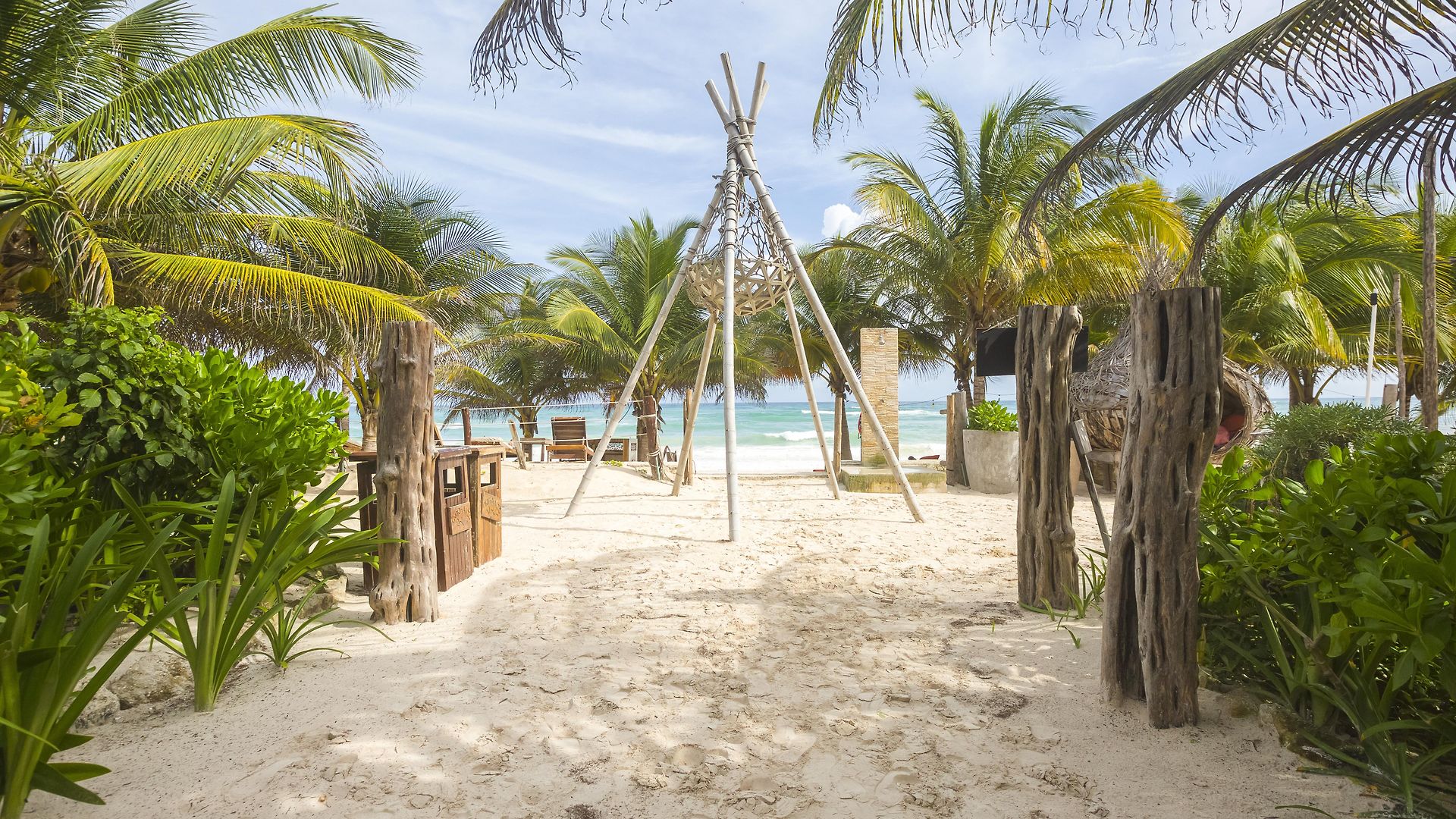 Mia Beachfront - Ocean View And Club 4*