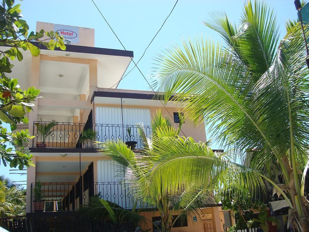 Andrea's Hotel