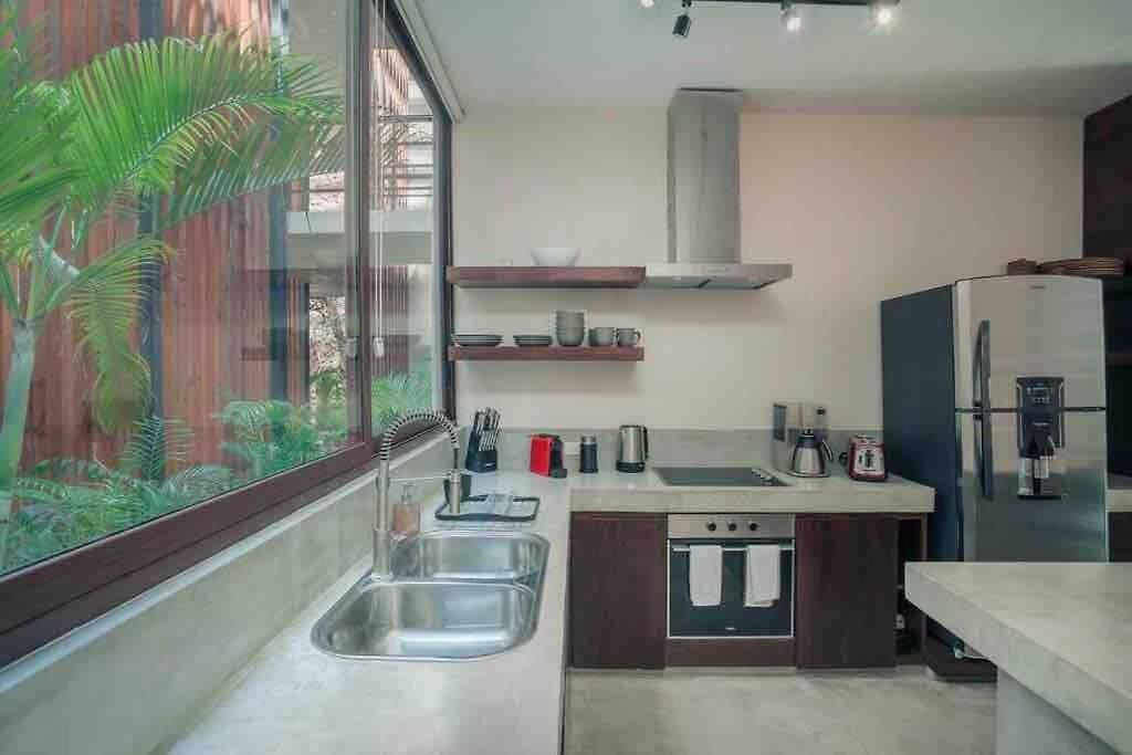 Luxury 2 Bdr 2 Bth 2 Bikes Jacuzzi Fiboptic Wifi. Apartment