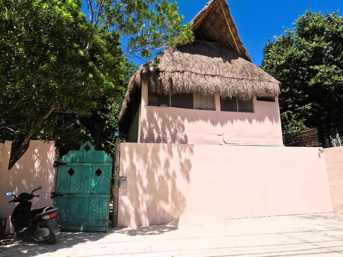 Hostal Maui
