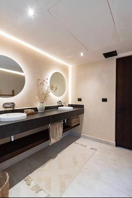 Villa Luxury 3 Bed & Bath Eco-chic - Private Pool *