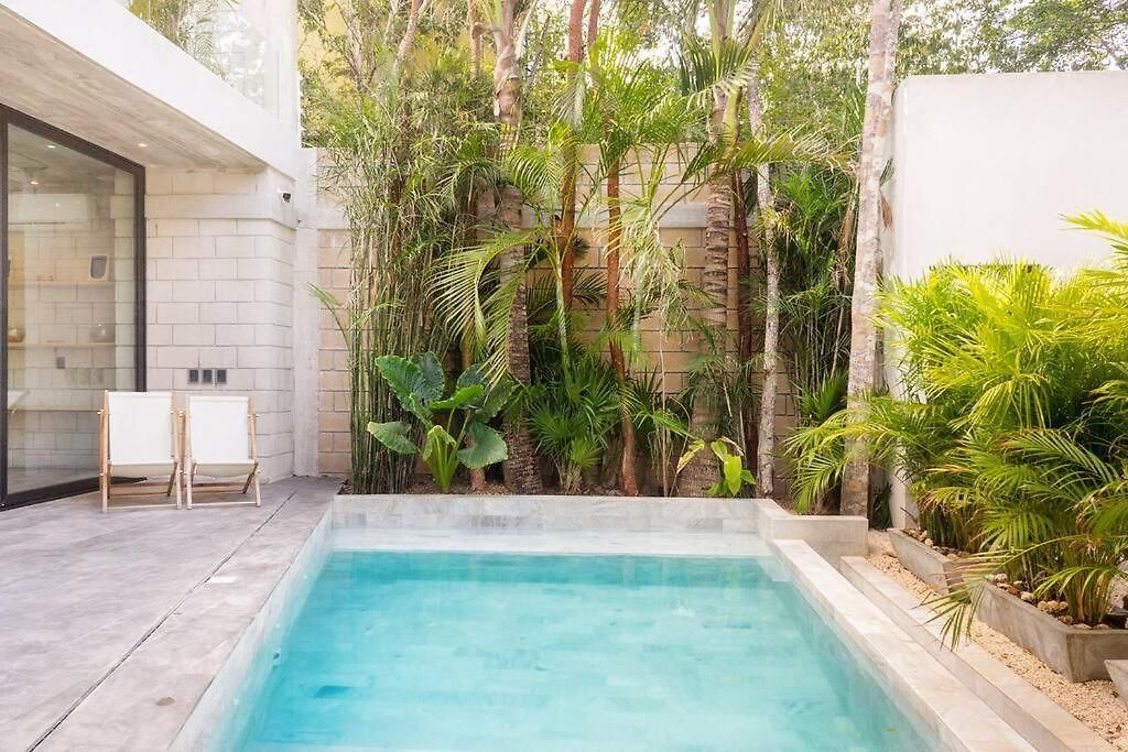Nimi: Architectural Gem With Private Pool & Concierge Villa