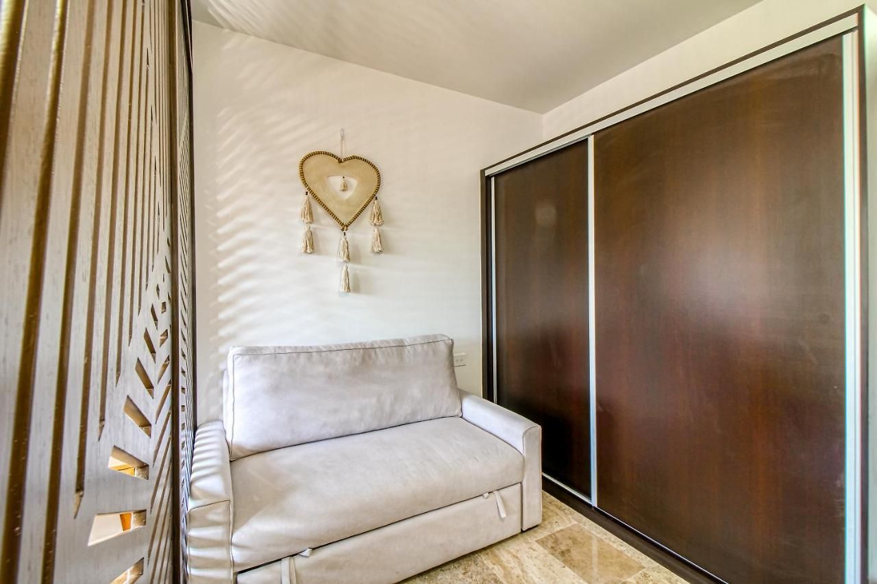 Hotel Menesse #204a Downtown