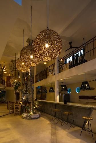 Koos Tulum