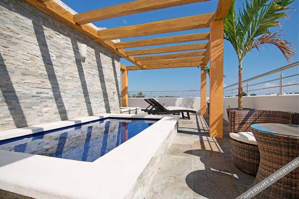 Azura Boutique Hotel