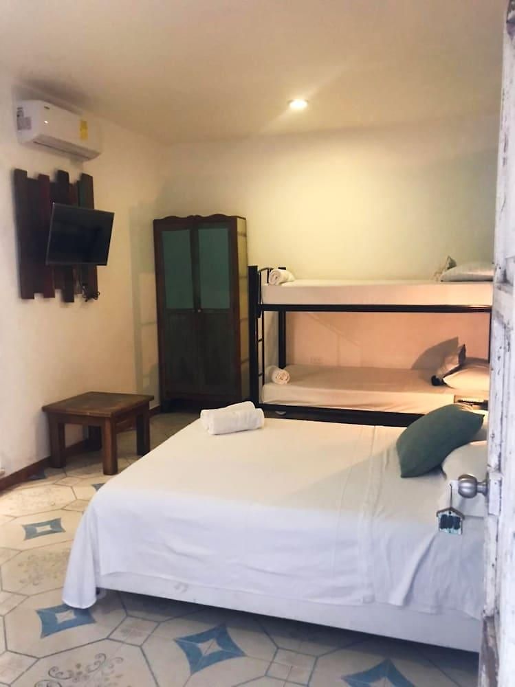 Hotel Casa Colonial 4*