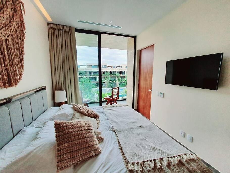 Apartamento Mistiq Pent House 3 Recamaras, 3 Baños, Sala, Comedor, Terraza Y Jacuzzi Tulum