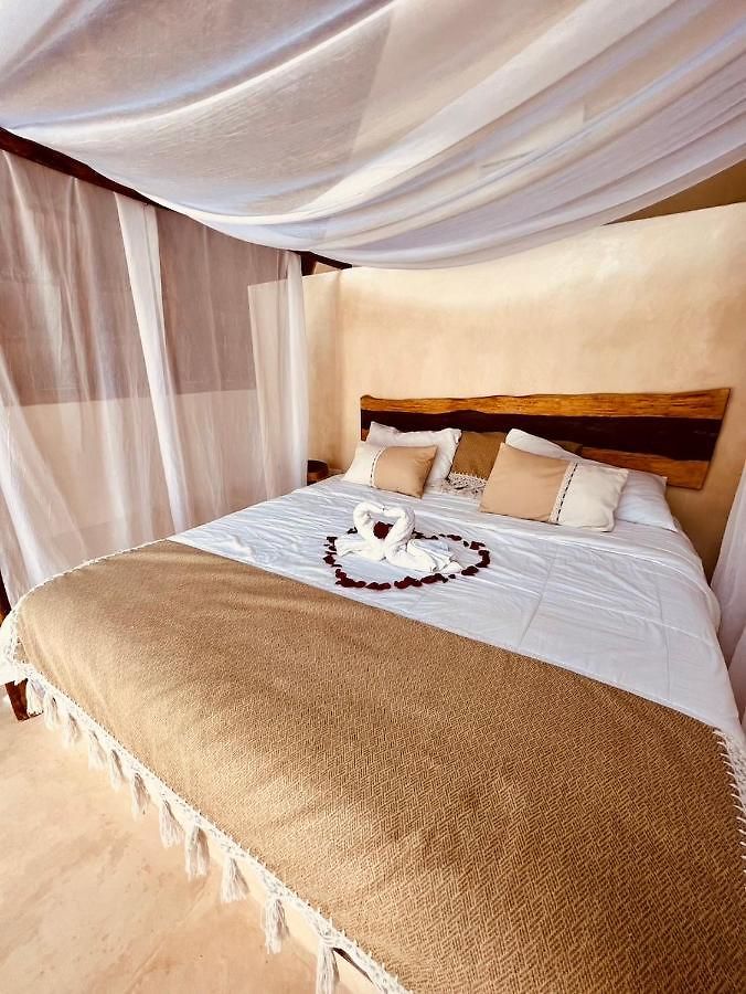 Tzunum Jade Lodge