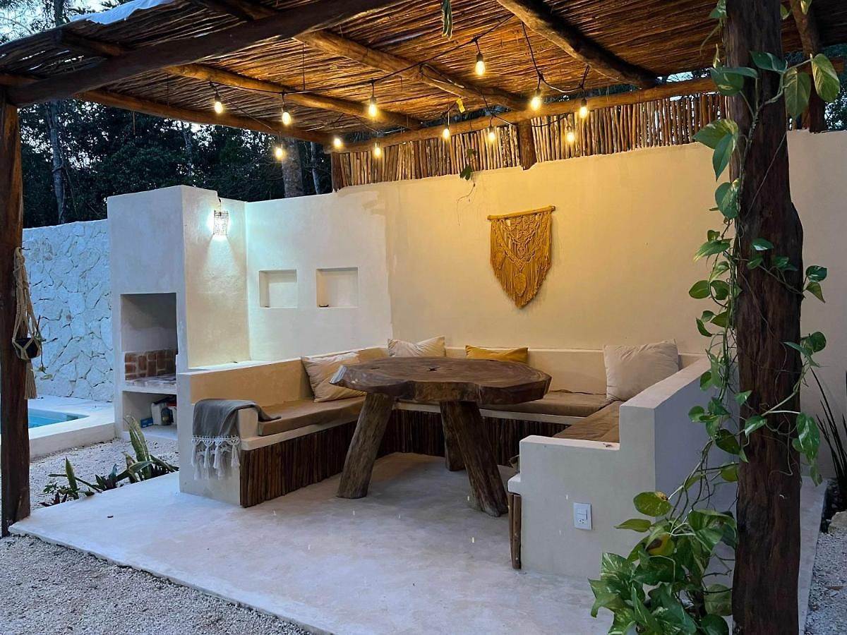 Tzunum Jade Lodge
