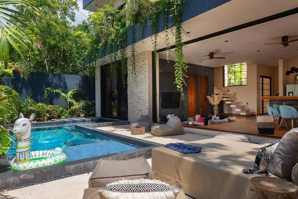 Maison Siscolino 4bdrm W/ Swimup & Rooftop Pools Villa