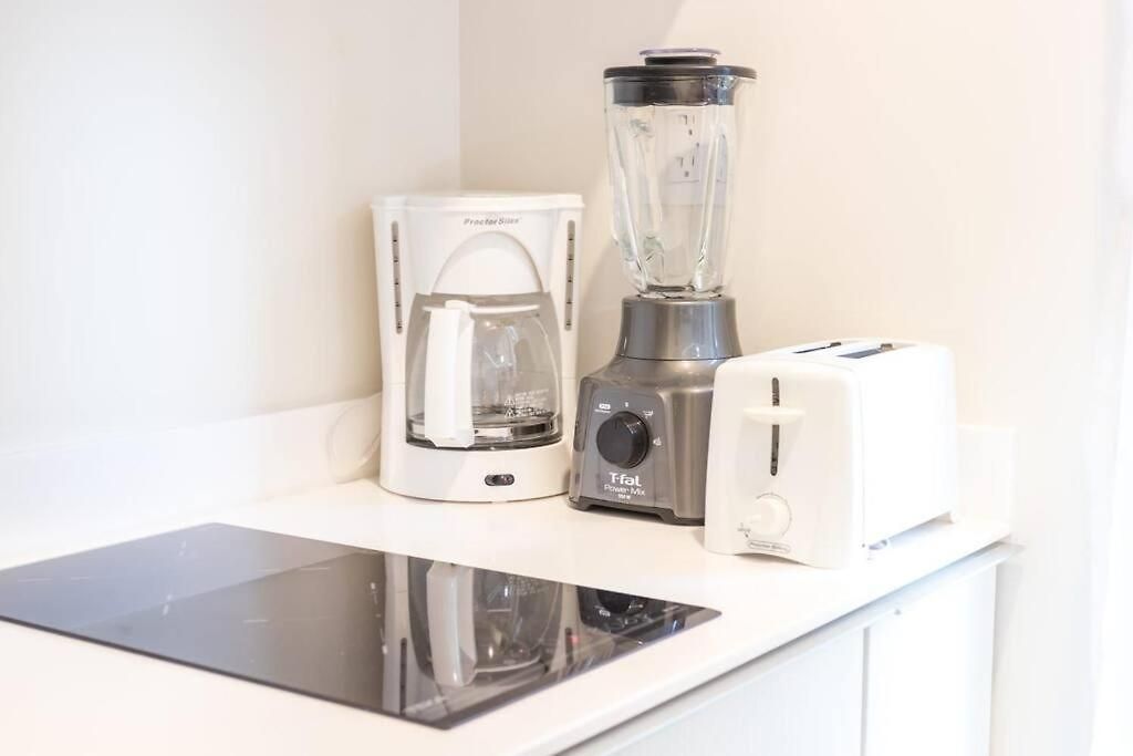 Modern Perfect For Couples And Remote Work