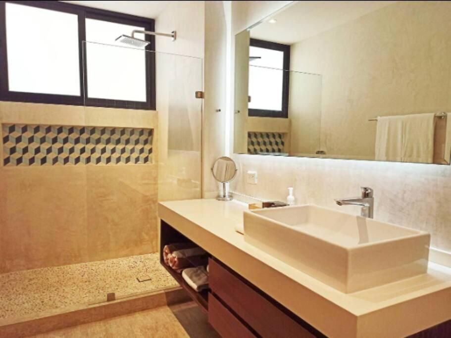 Free Shuttle To Great And Condo! * Tulum