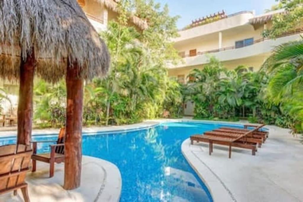 Apartment Complex With An Alluring Pool & Tropical Vibes By Stella Rentals! Tulum