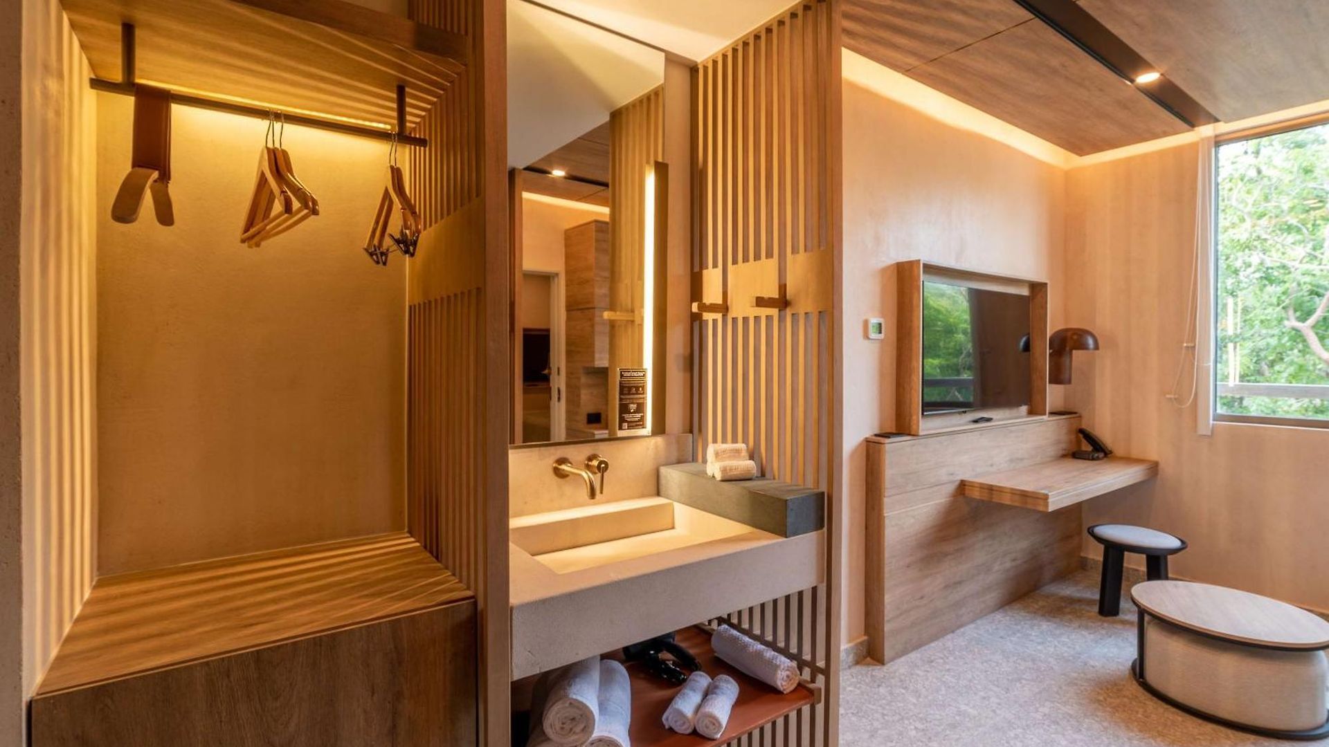 Motto By Hilton 4*