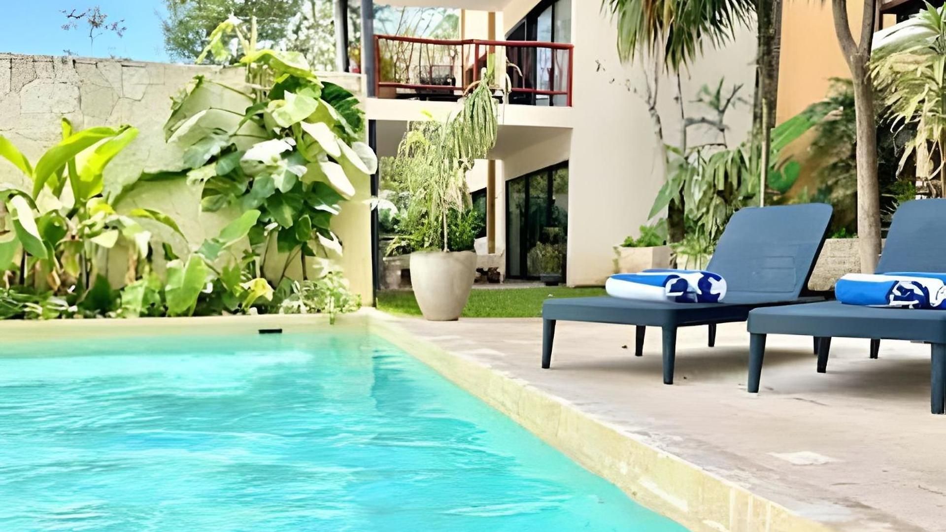 Exclusive Building Infinity Pool And Gym Restaurants And Bar District Nearby *