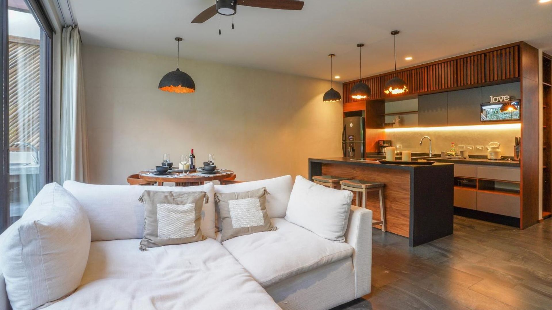 Miraluna Stunning Penthouse In Exclusive Area