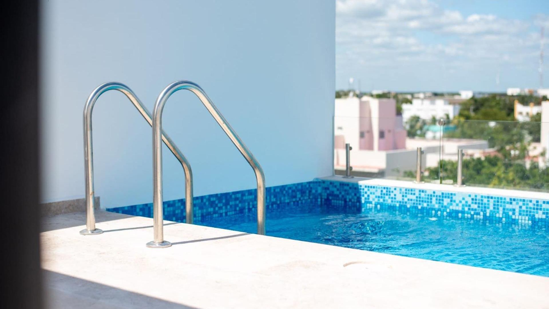 Serenity In The Sky - With Rooftop And Plunge Pool Apartment