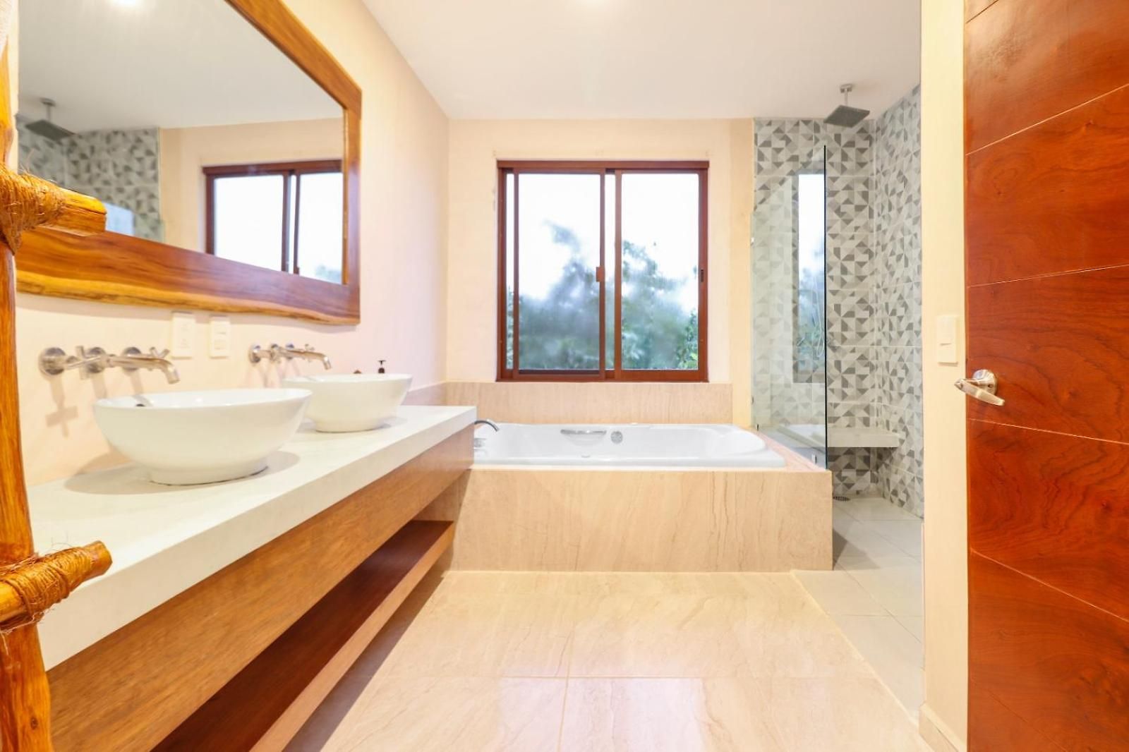 8ppl Penthouse Private Pool Apartment