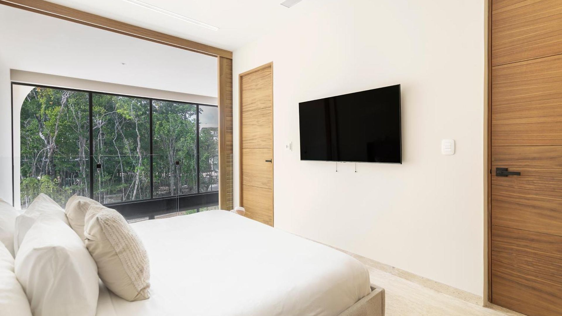 Mistiq Villa *