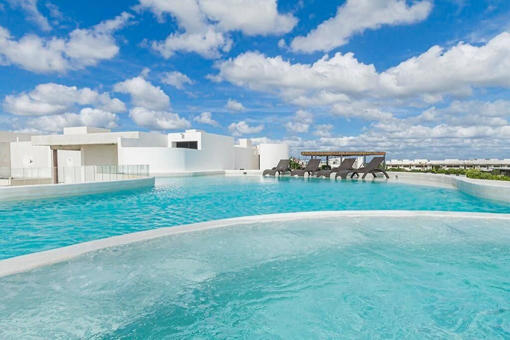 2 Bedroom + Private Pool And Roof Top Terrace Apartment Tulum