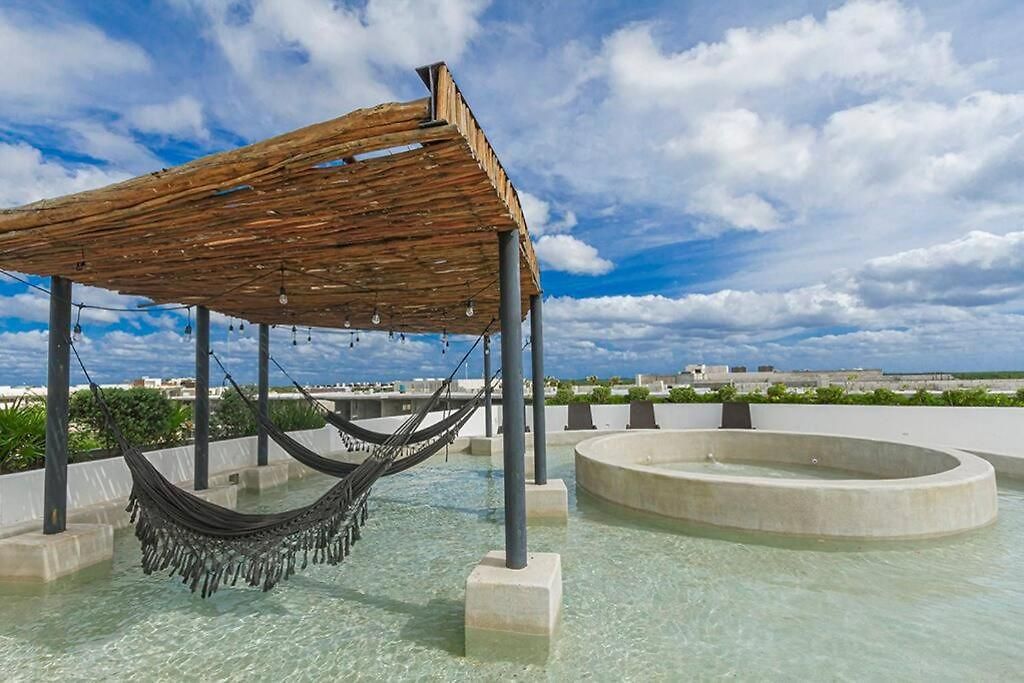 Apartment 2 Bedroom + Private Pool And Roof Top Terrace