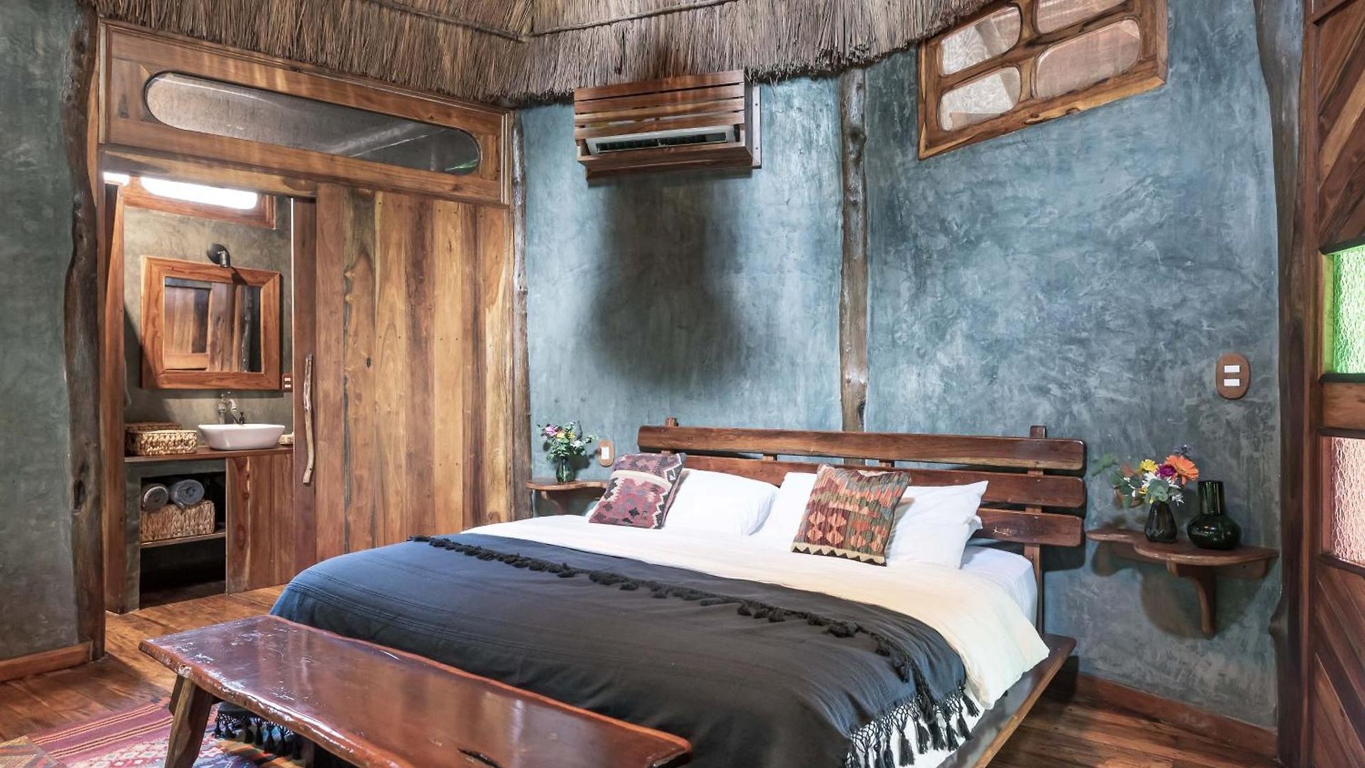Casa Moksha 4*