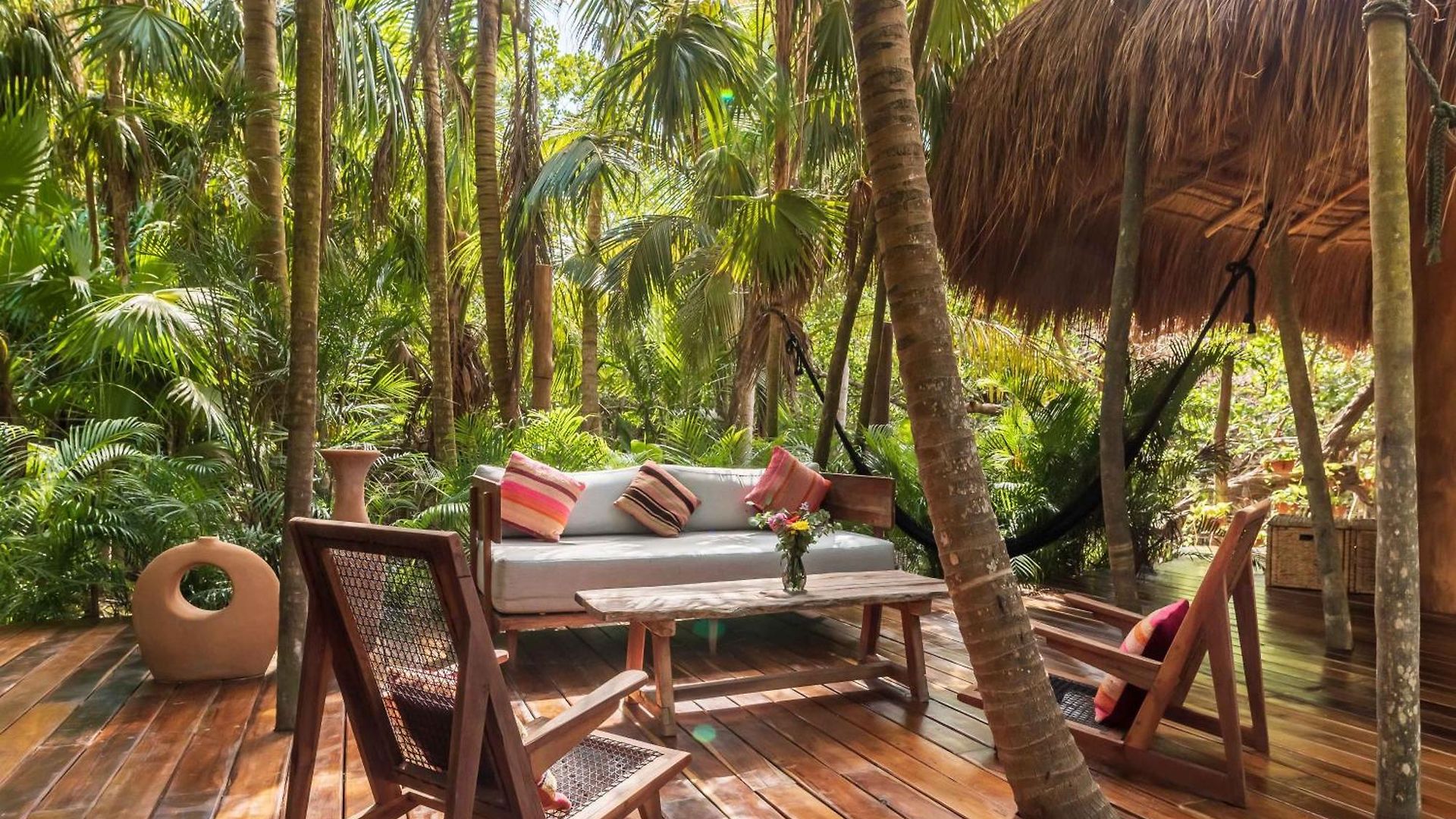 Casa Moksha Hotel