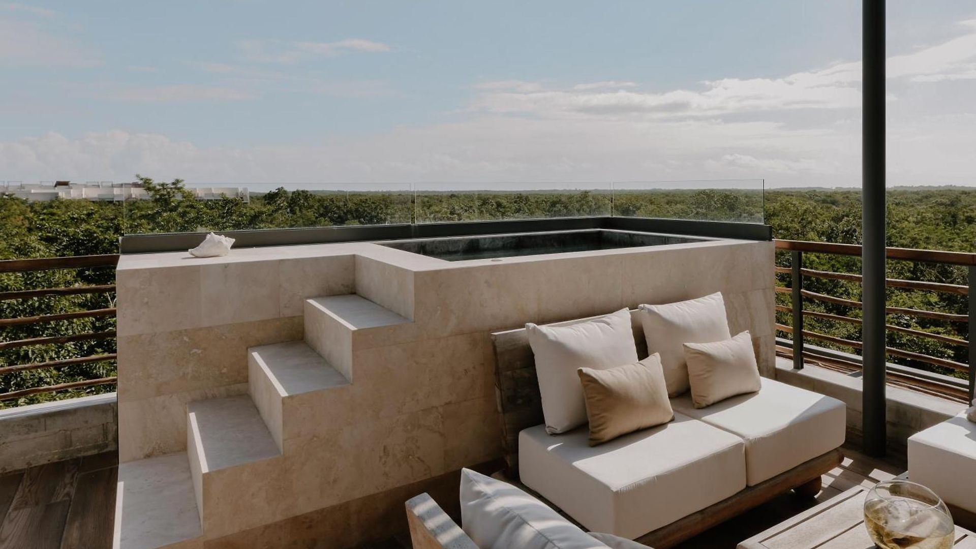 Luxe 3br Ph Cenote, Sauna, Gym & Pool Included Apartment *