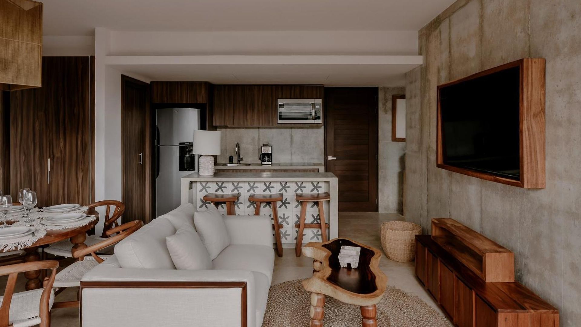 Luxe 3br Ph Cenote, Sauna, Gym & Pool Included Apartment *