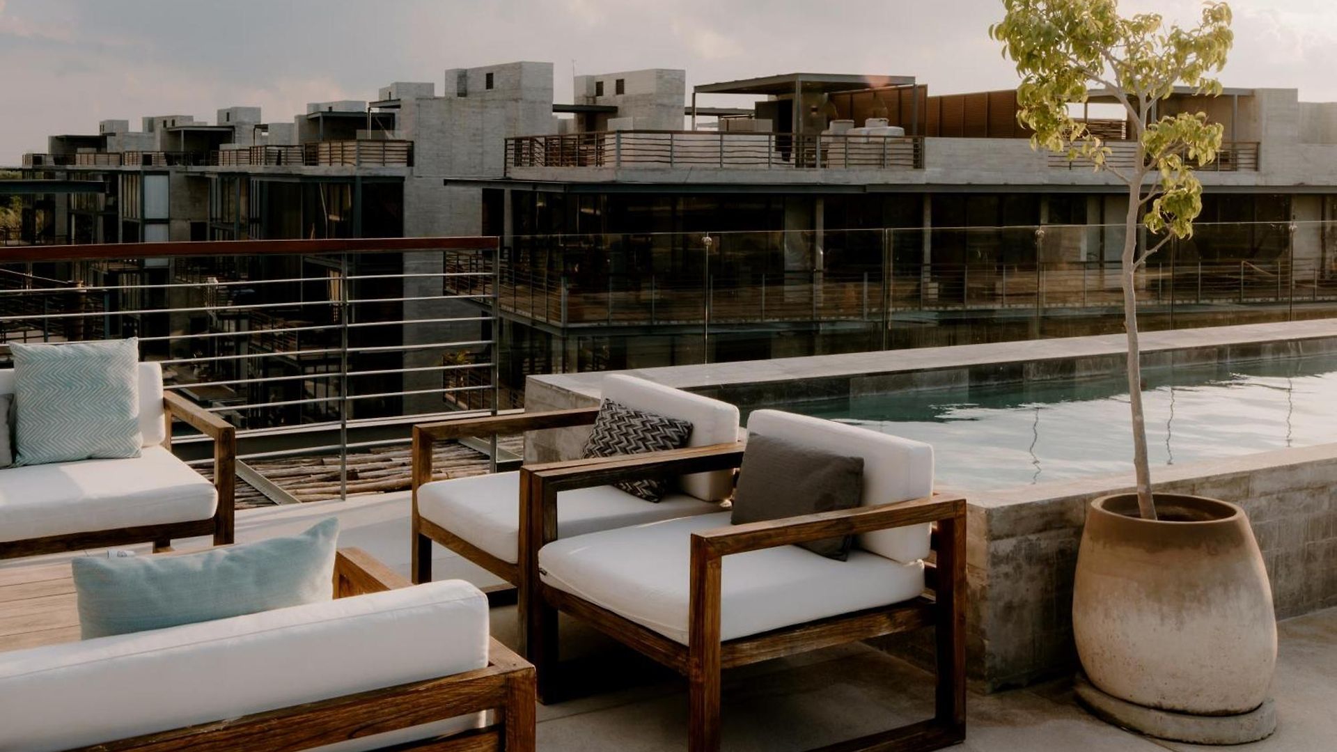 Luxe 3br Ph Cenote, Sauna, Gym & Pool Included Apartment *