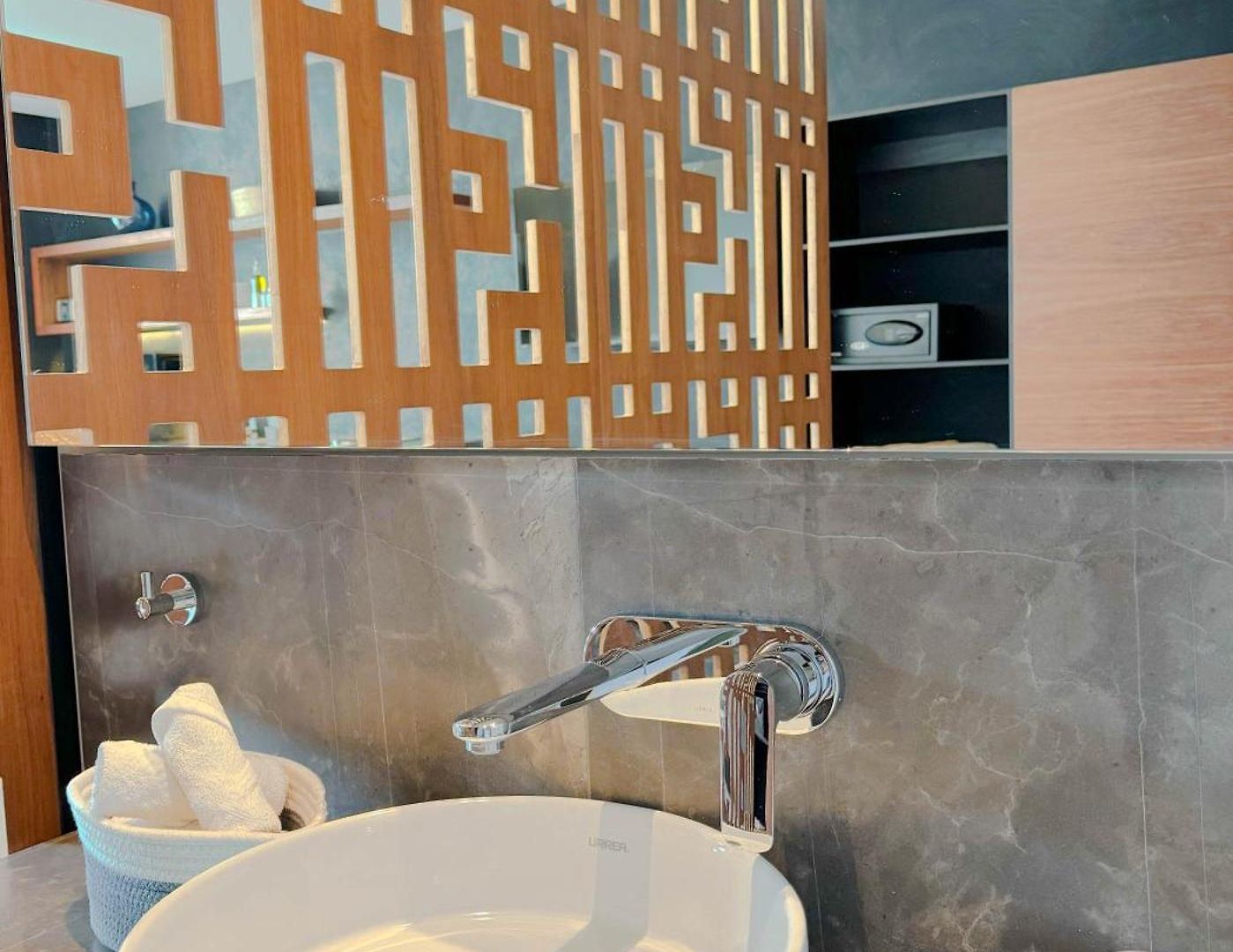 Luxury Studio-private Individual Pool-iik C409 By Sandy Powerful *