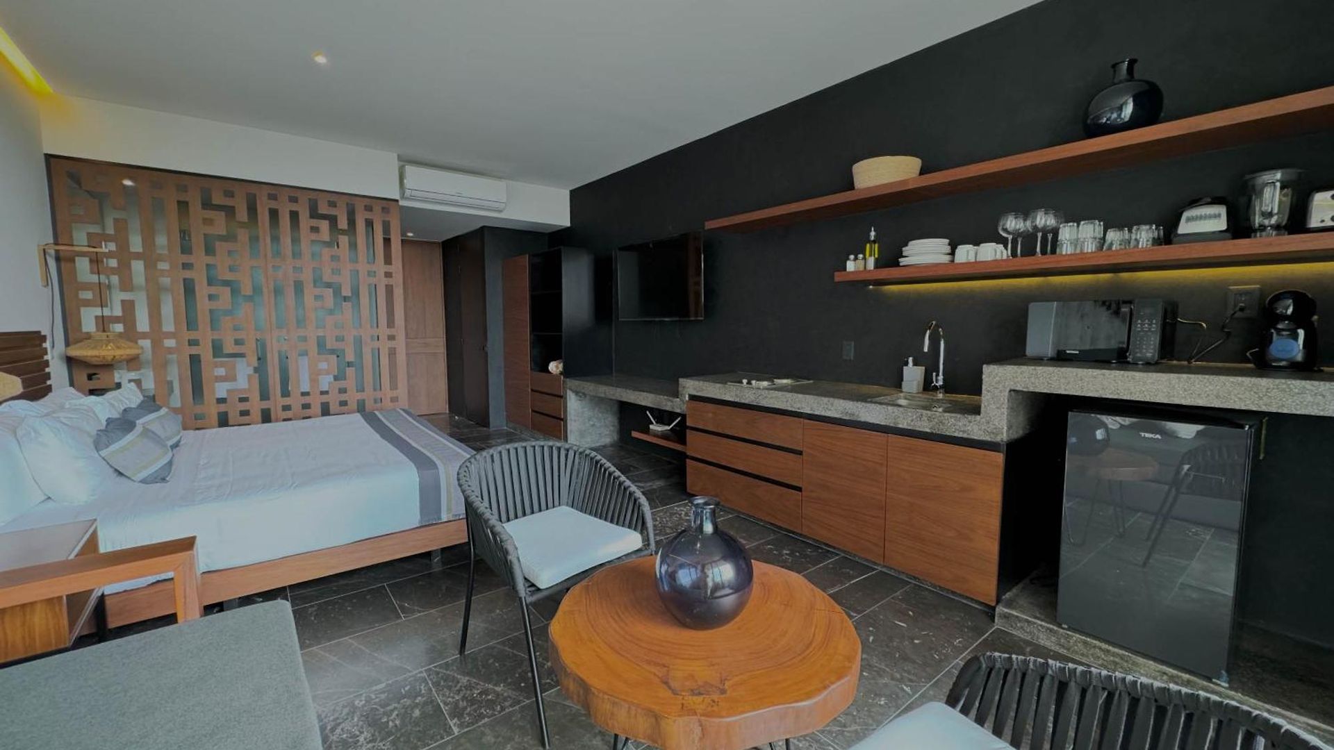 Luxury Studio-private Individual Pool-iik C409 By Sandy Powerful *