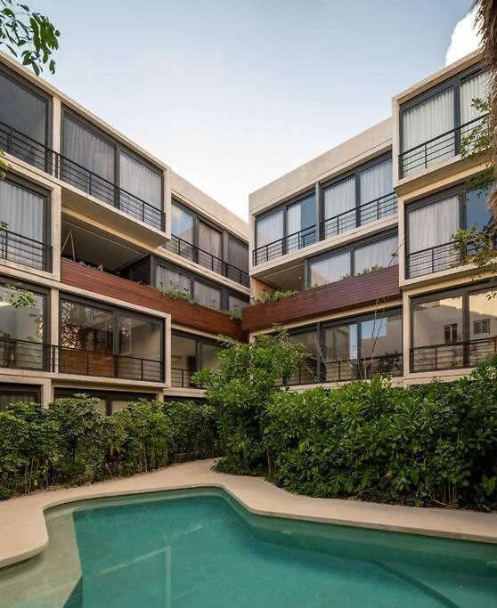 New 2 Bd With Private Balcony Apartamento