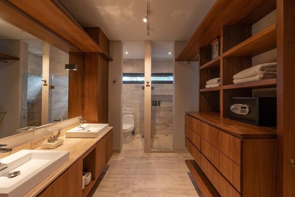 New 2 Bd With Private Balcony