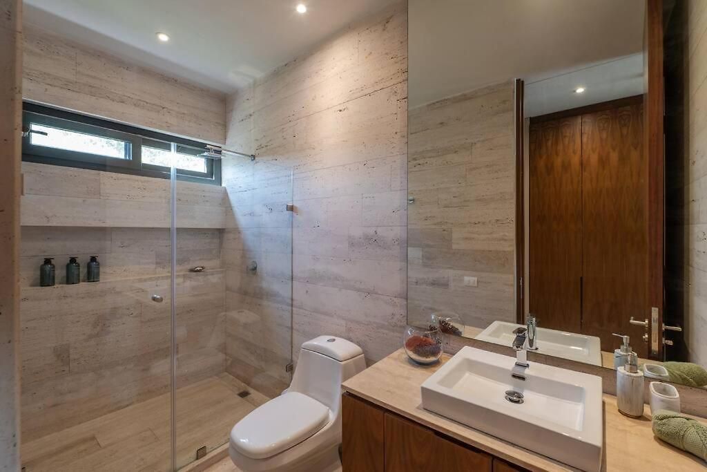 New 2 Bd With Private Balcony Apartamento *