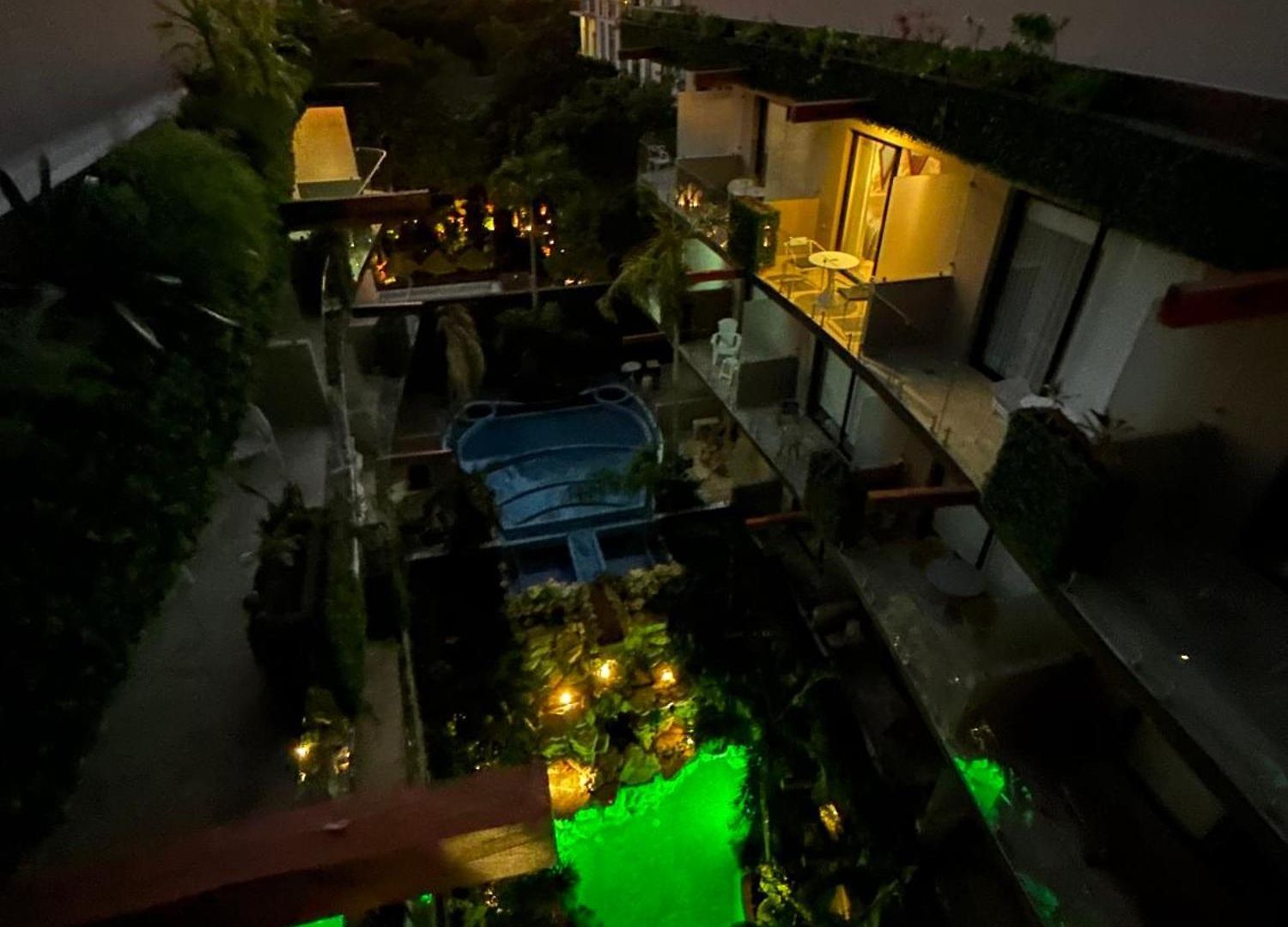 Menesse Bed & Breakfast 4*