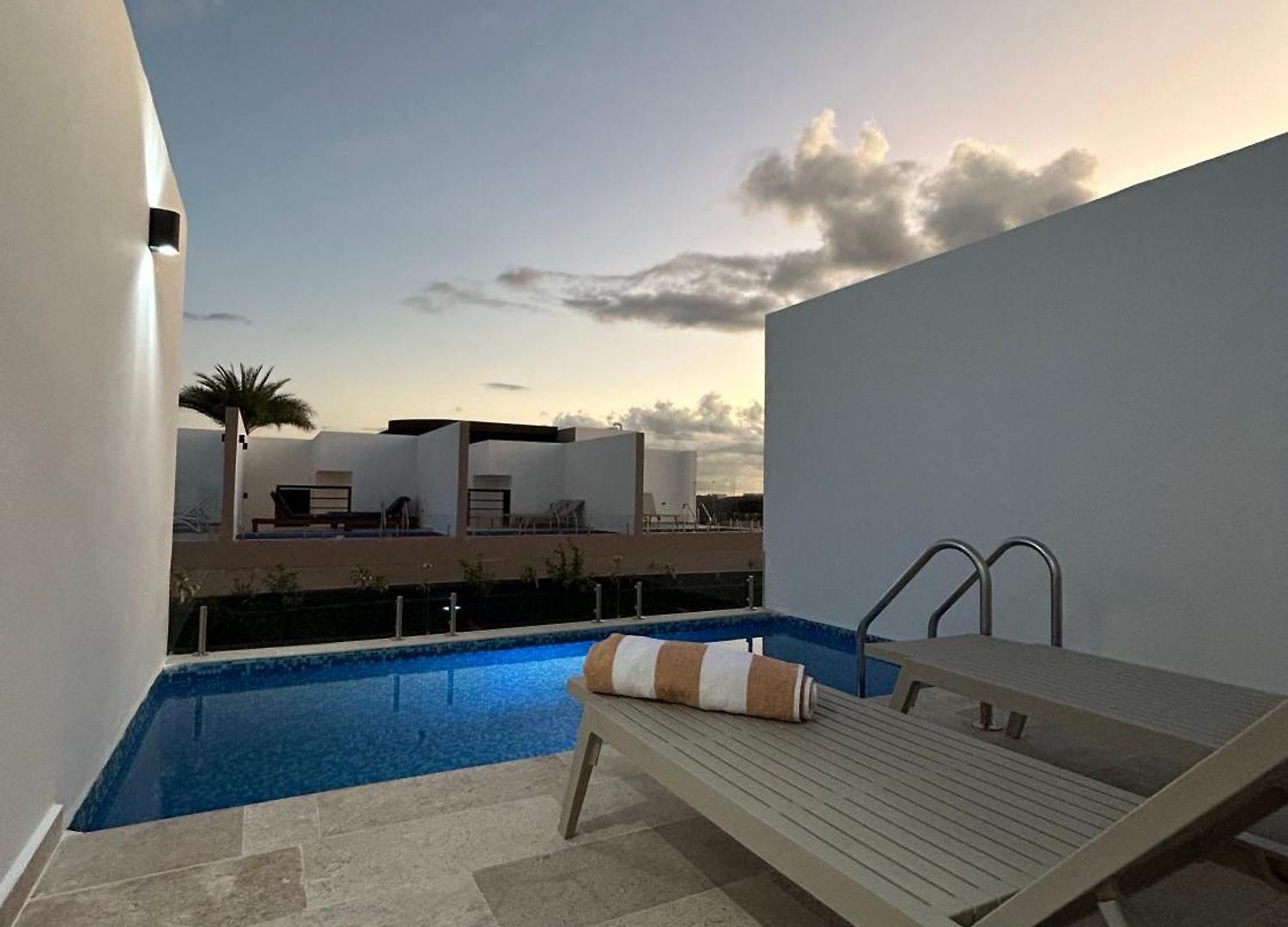 Menesse Bed & Breakfast 4*