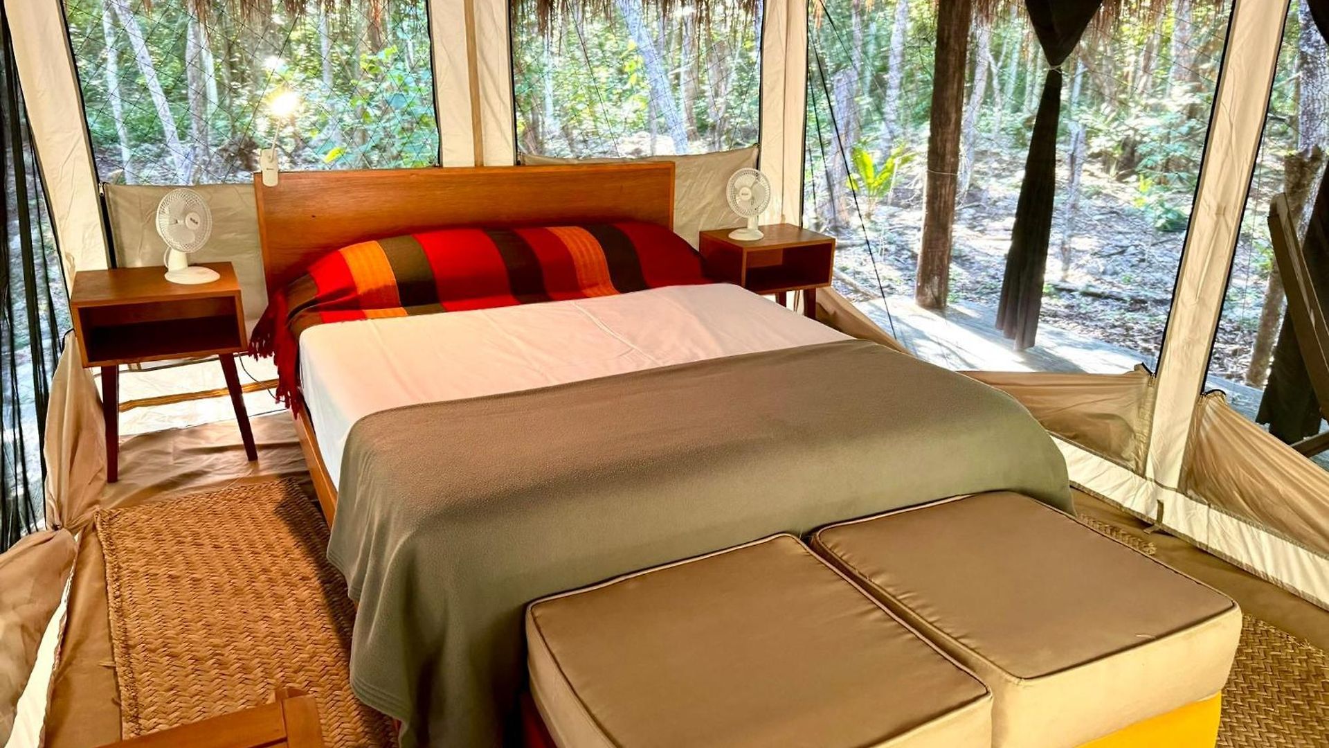 Camping Glamping Bunga Lotus Tulum