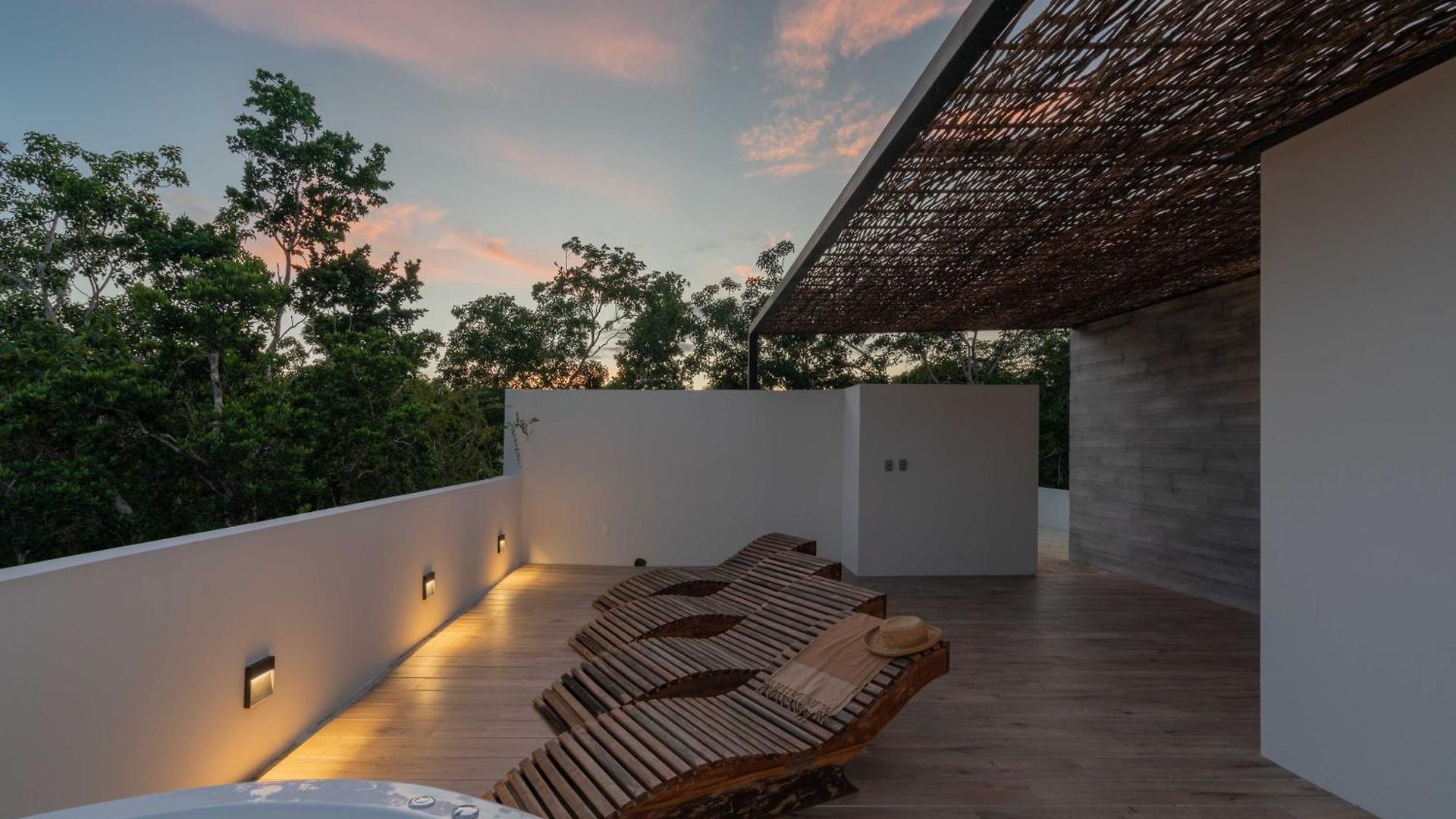 Villa Twelve O'clock - Luxury *