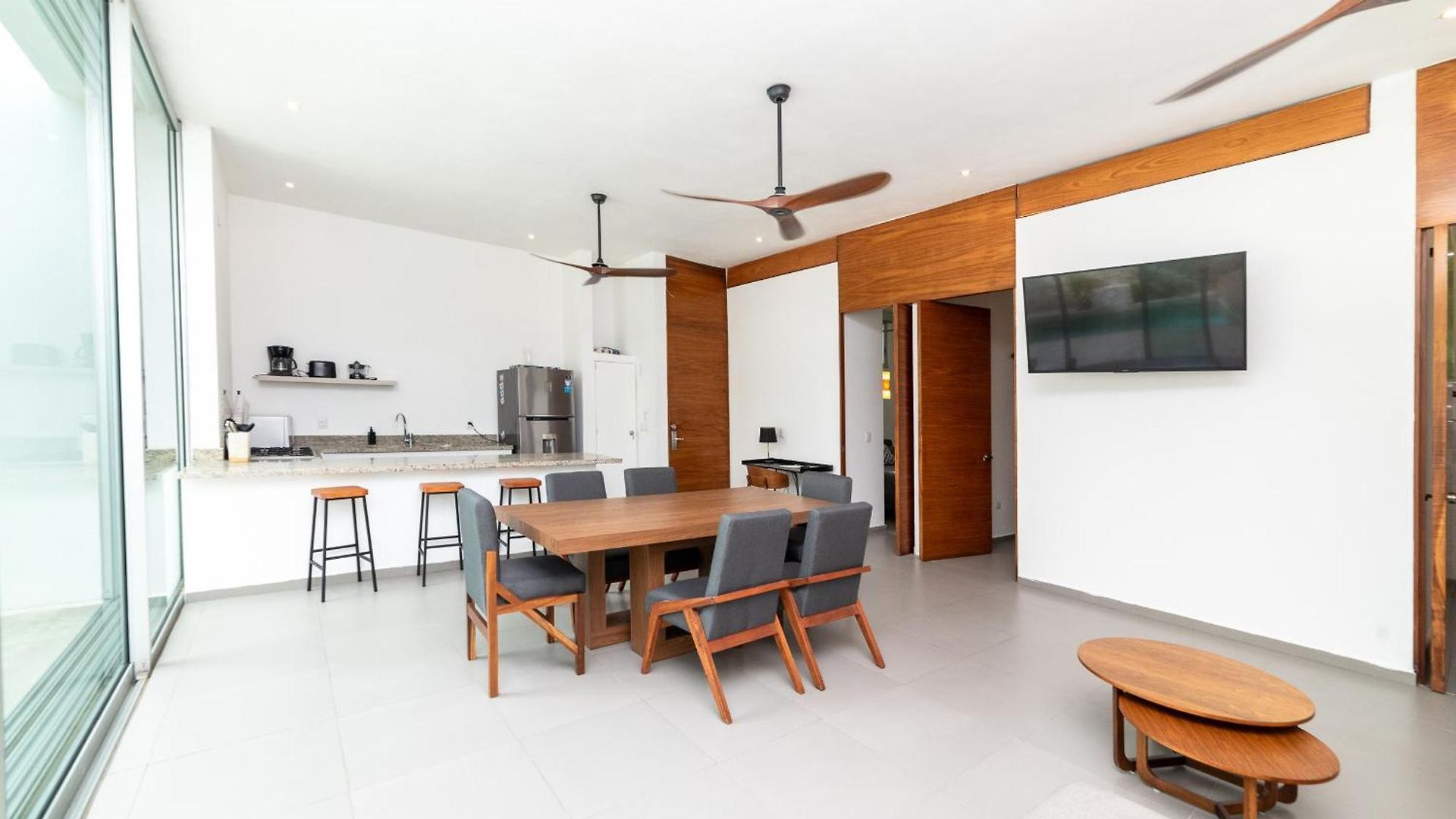 Relaxing 2 Bedroom In The Center Of With Private Pool And Terrace Apartamento