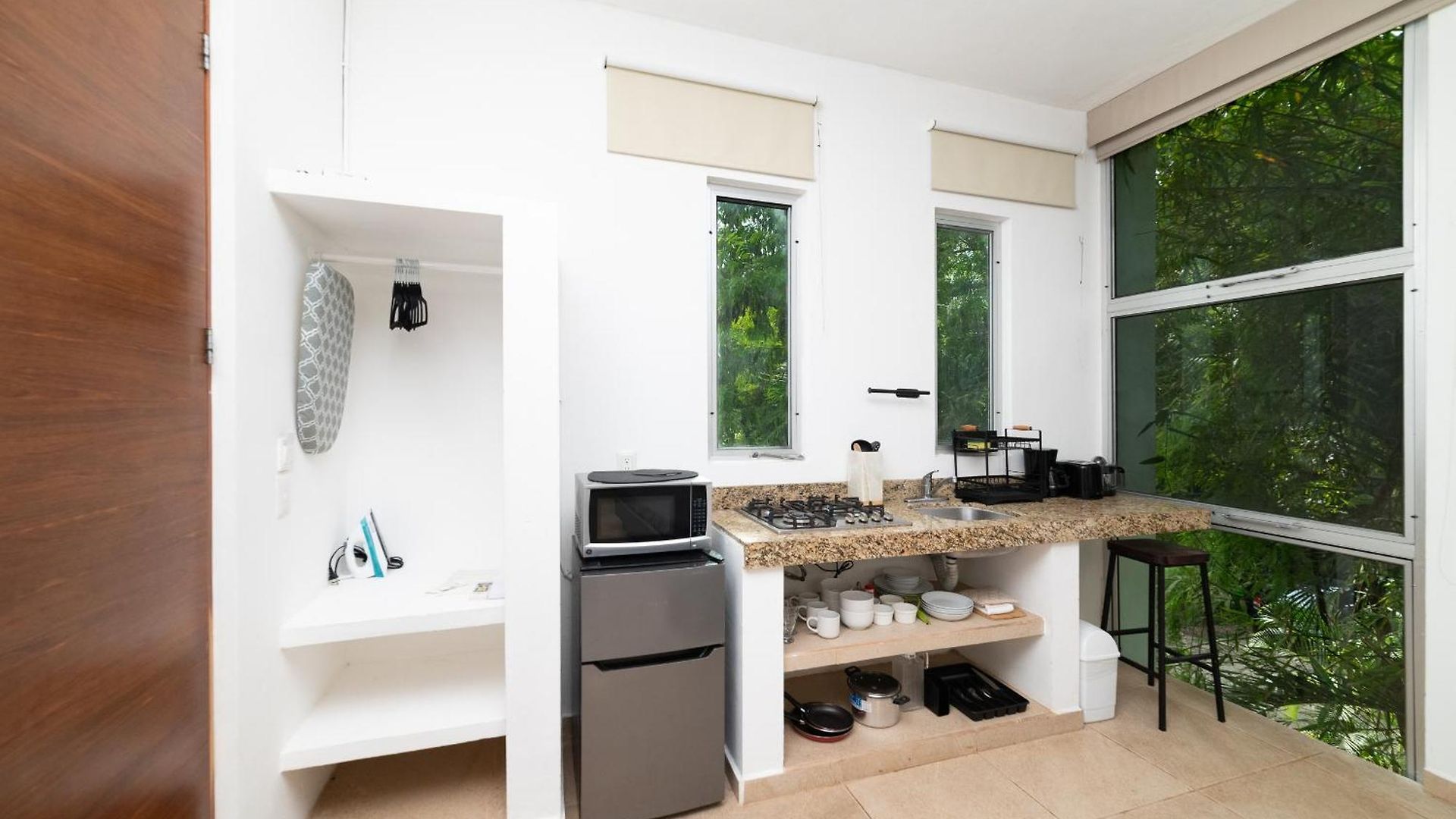 Large Loft With Private Pool And Amazing Sunset Views In The Heart Of