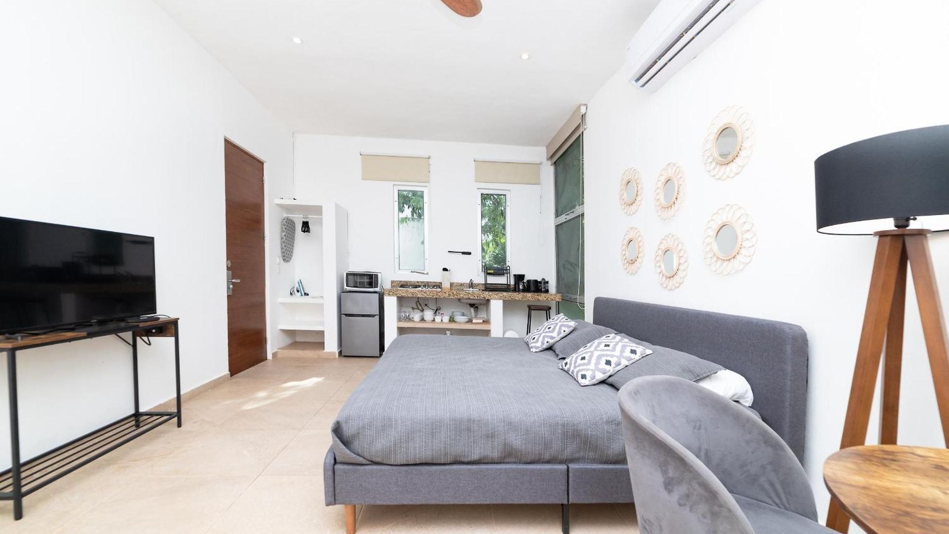 Apartamento Large Loft With Private Pool And Amazing Sunset Views In The Heart Of