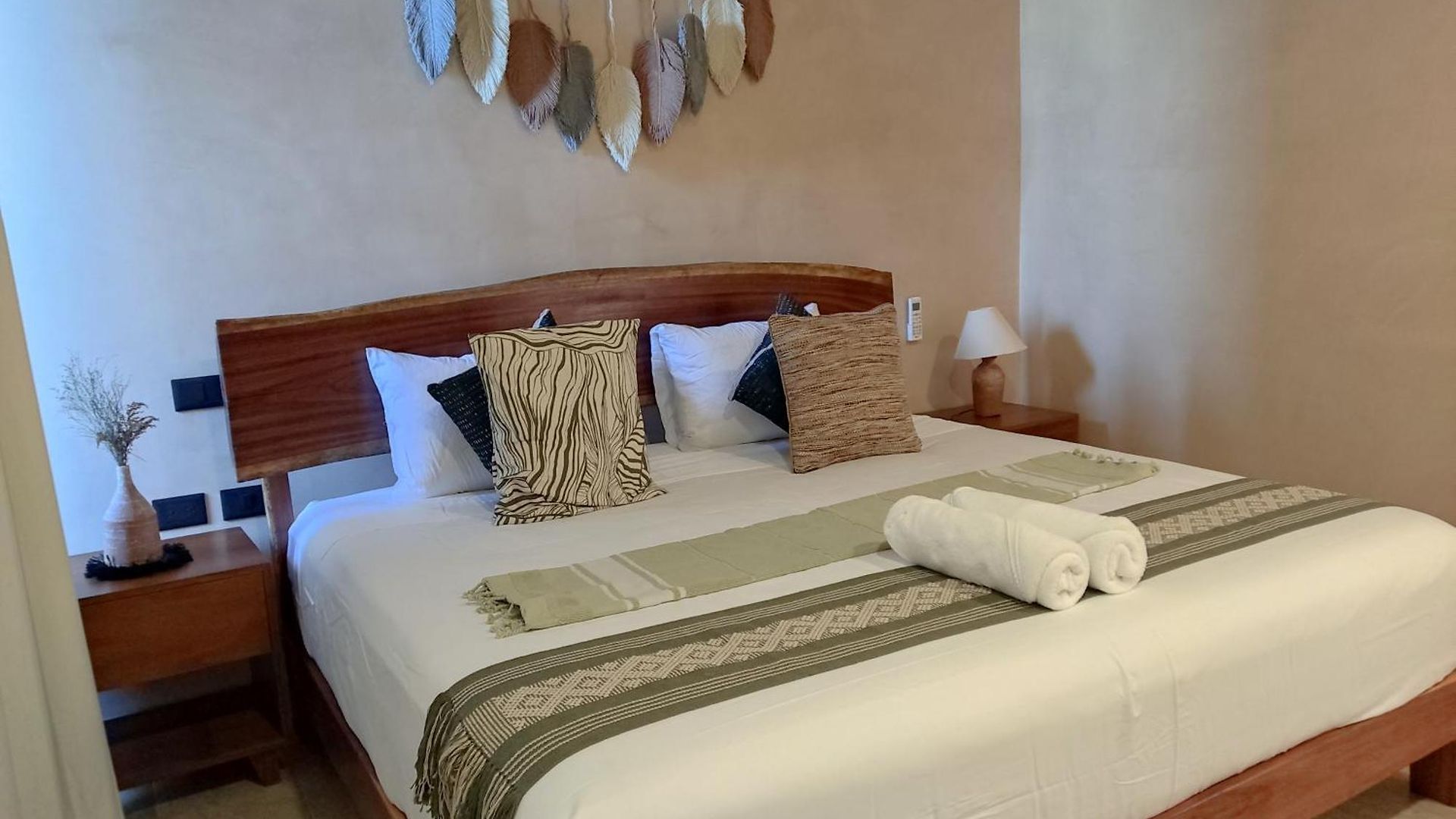 Luxury Romantic Getaway - 1 Bedroom - Steps From The - Bahia Tankah