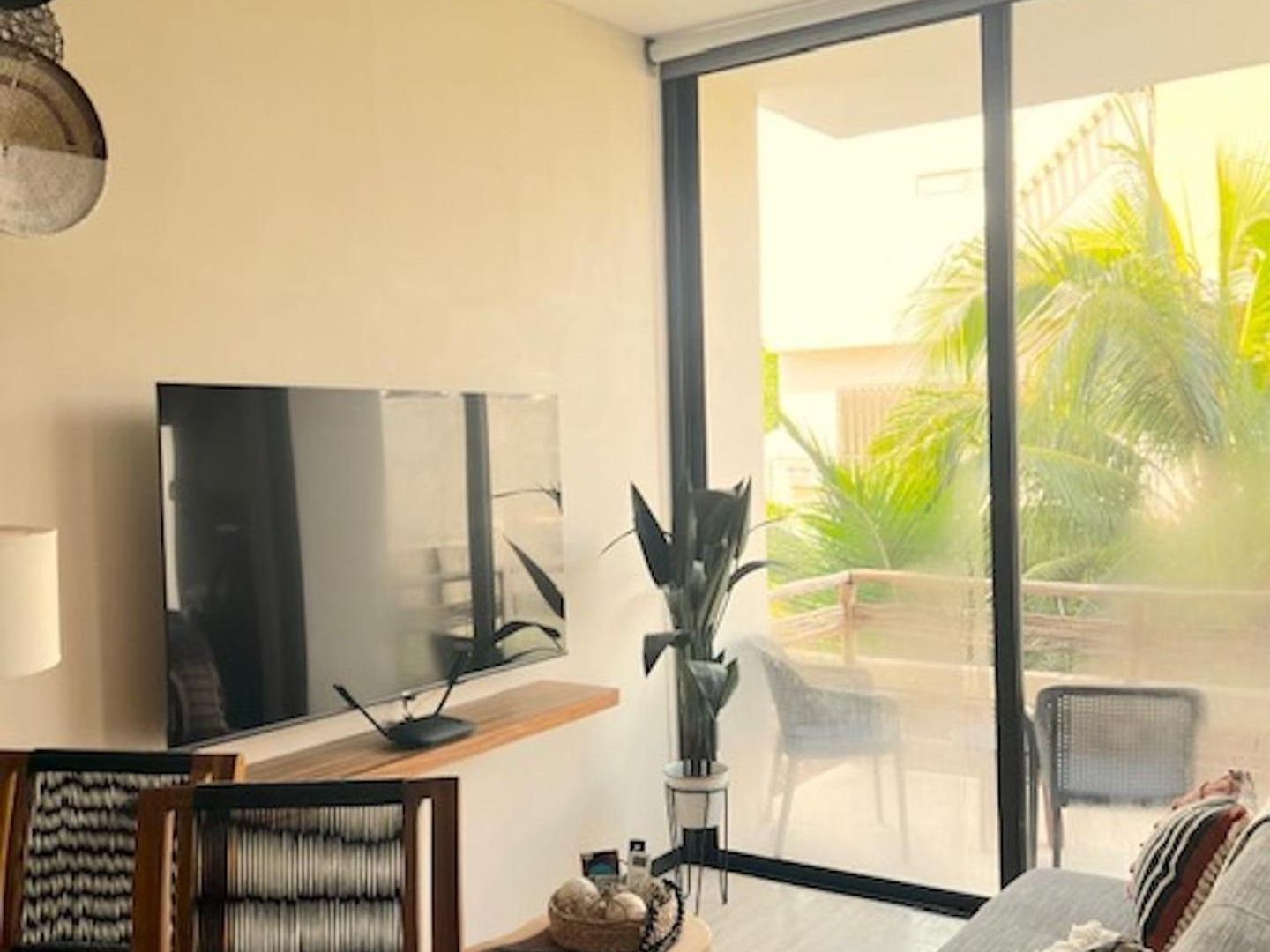 Chic, Modern *