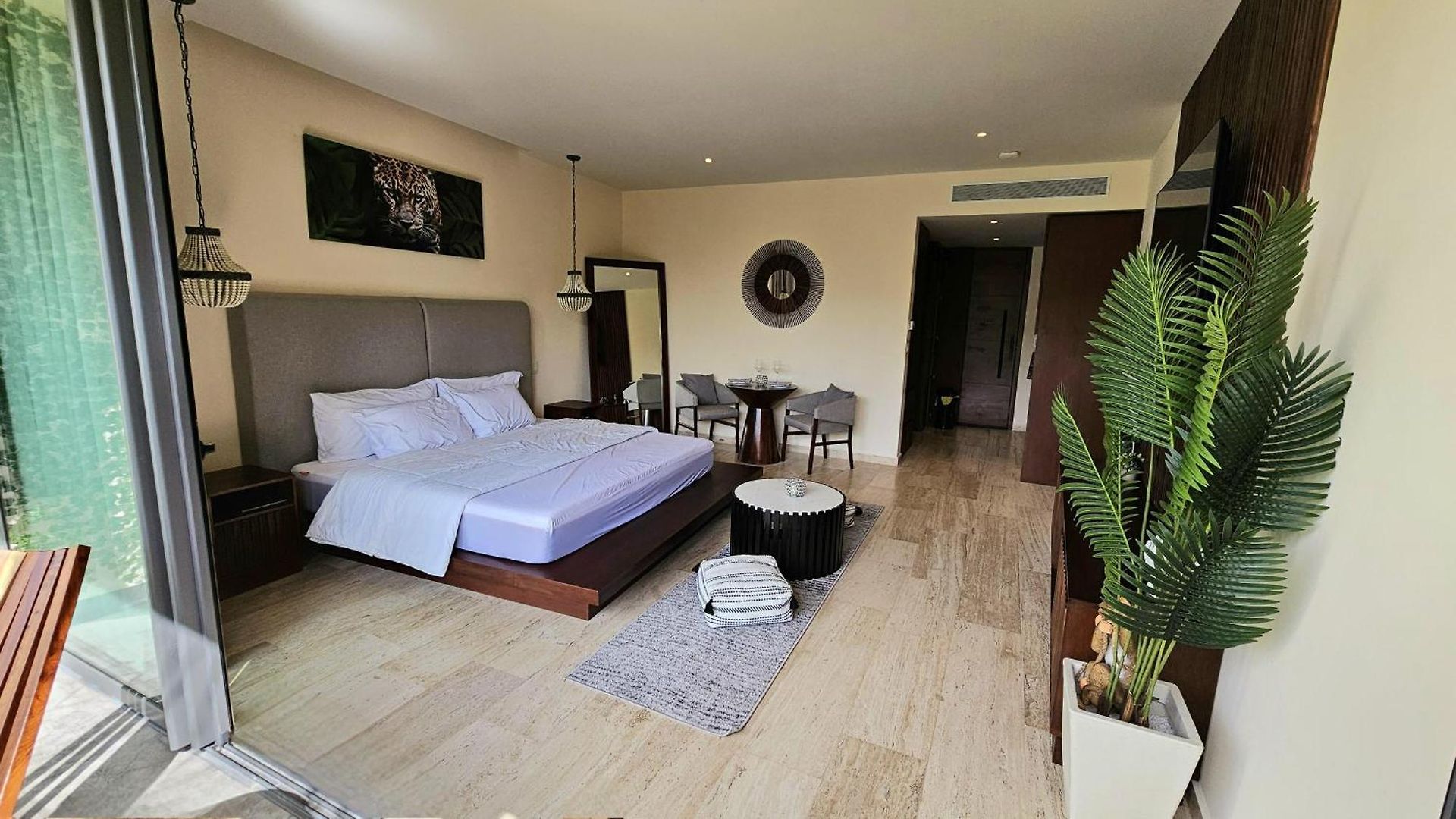 Temple Paradise Luxury 6 Min From Apartment