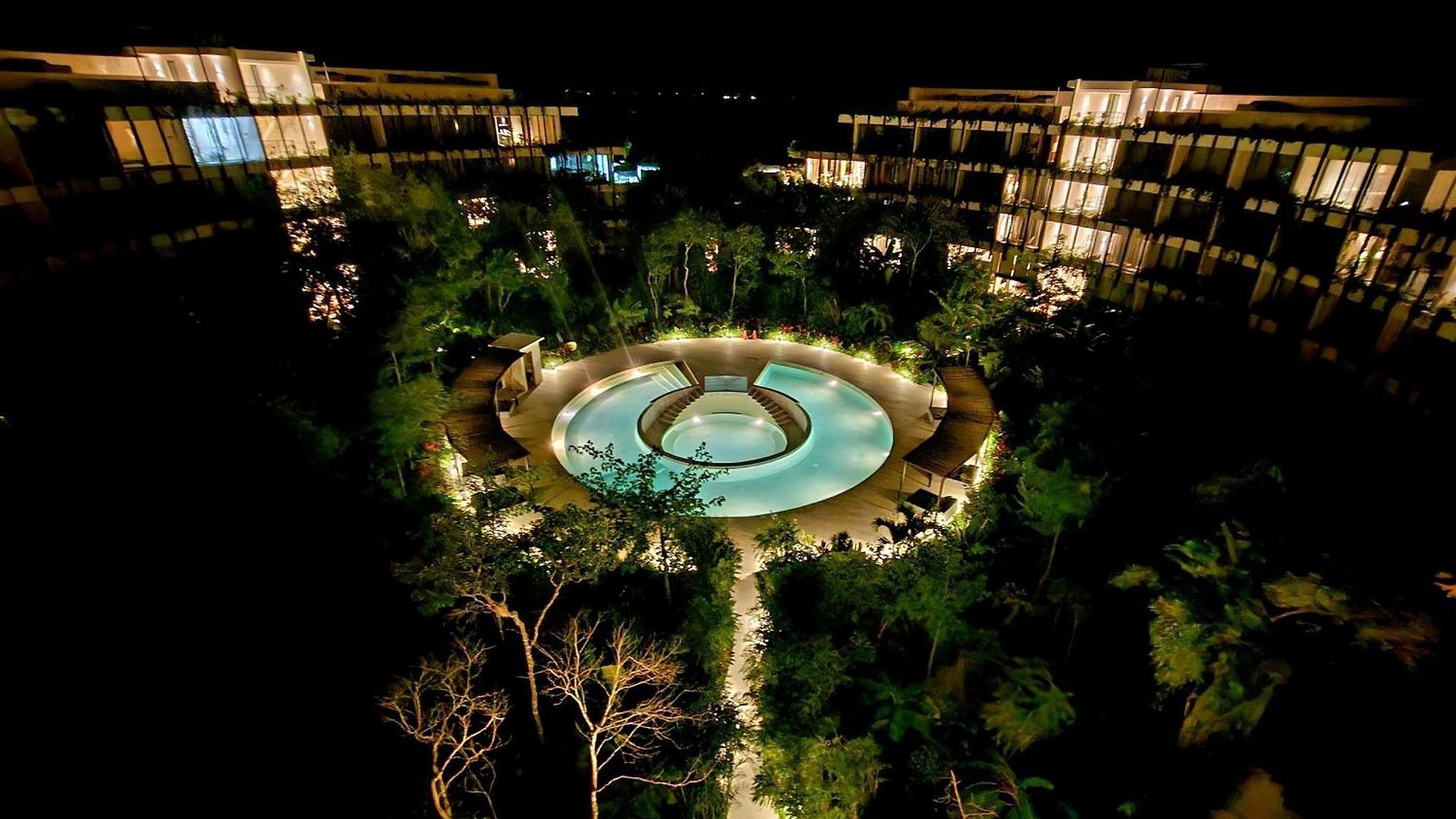 Temple Paradise Luxury 6 Min From Apartment Tulum