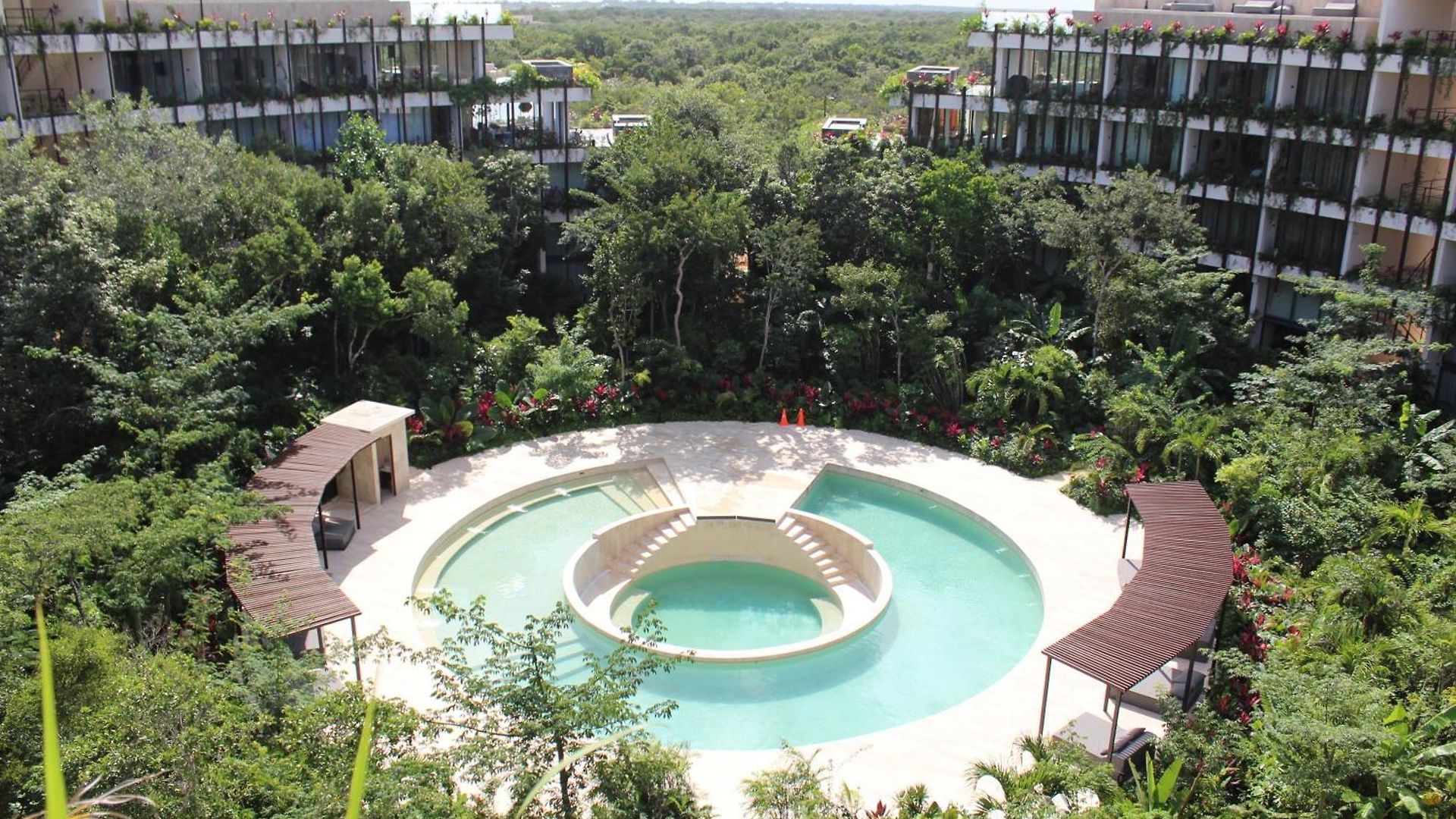 Temple Paradise Luxury 6 Min From