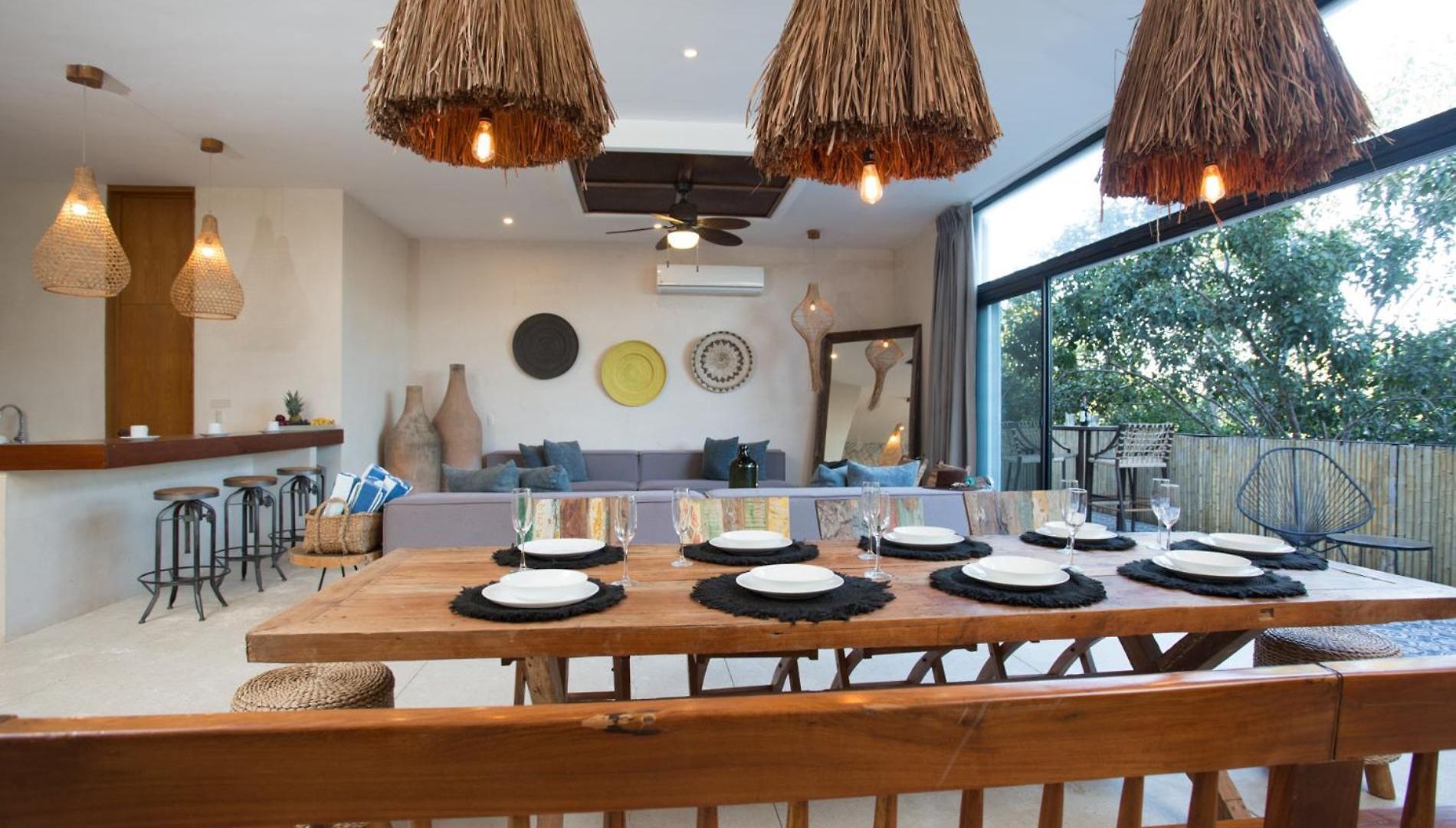 Manor By The Spot Apartment *