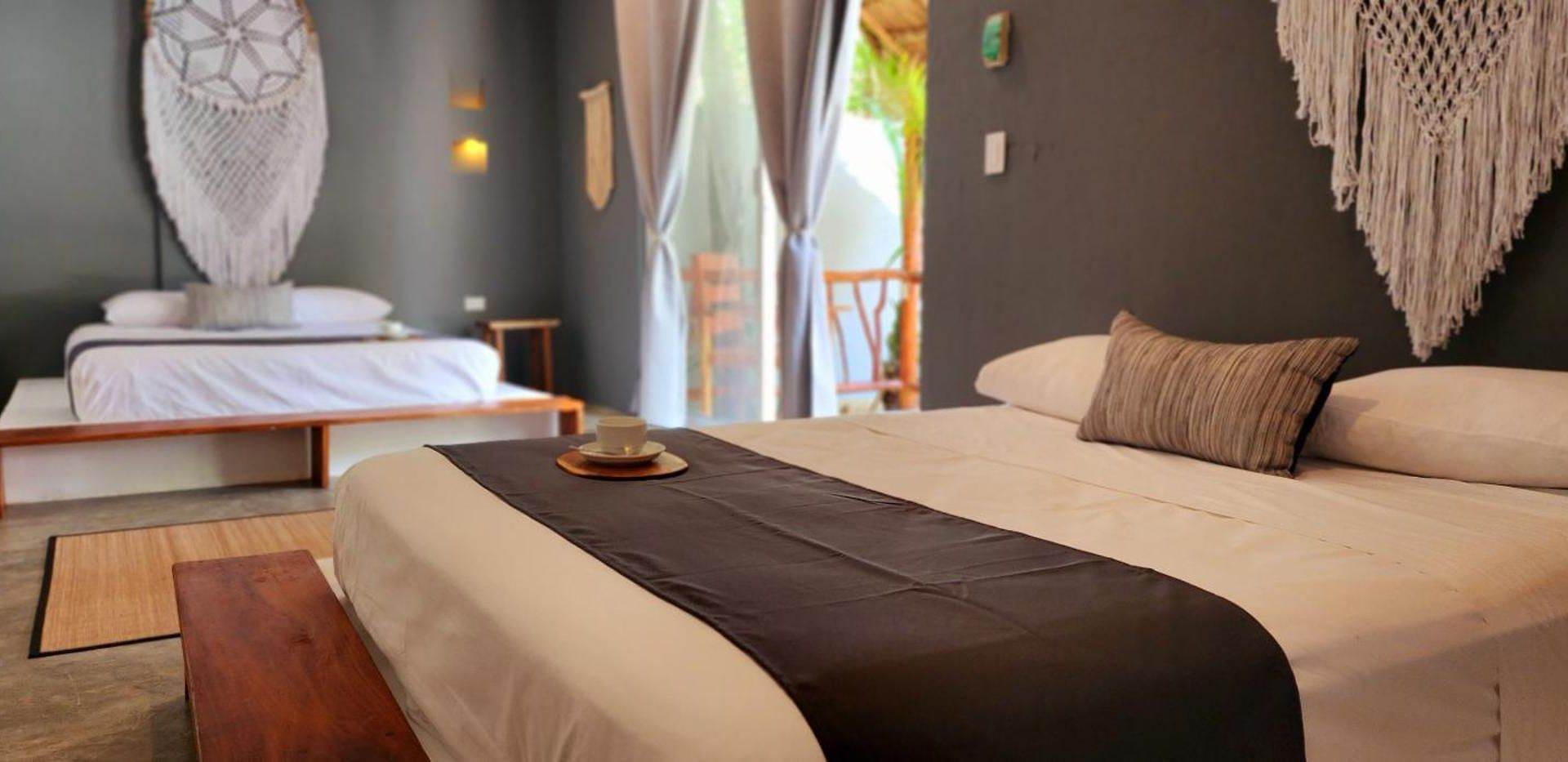 Jungle Deluxe Kin Hotel