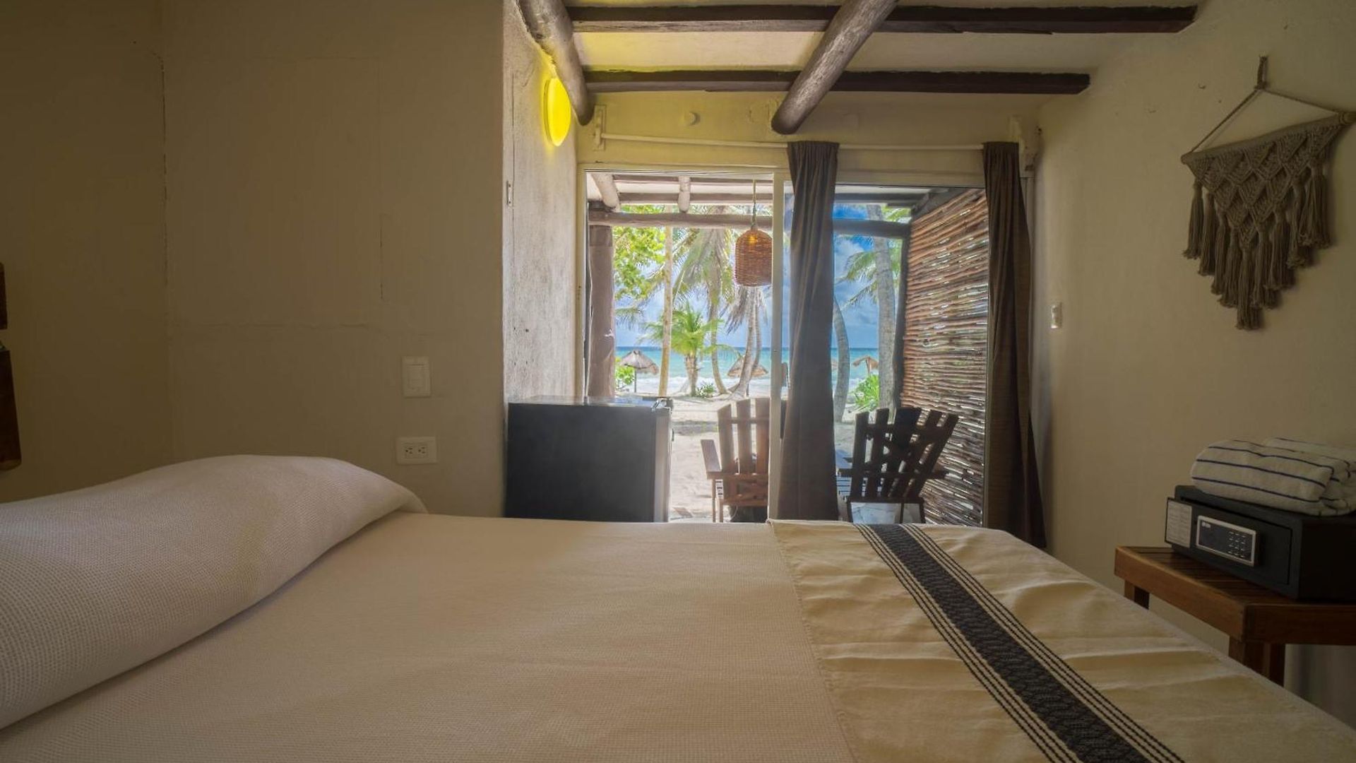 Bt Live Located At The Party Zone Tulum